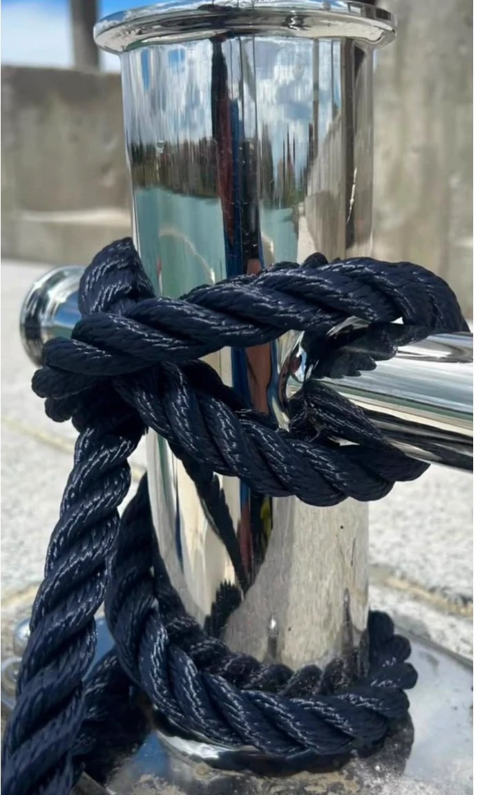 Cima d'ormeggio su bitta — GC Service Boat